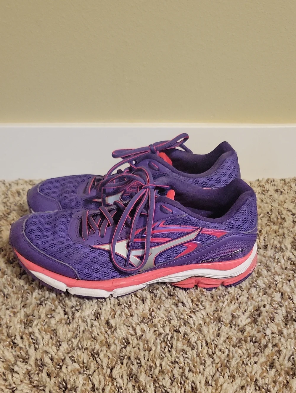 Mizuno Women's Purple with Pink Accent Running Sneakers